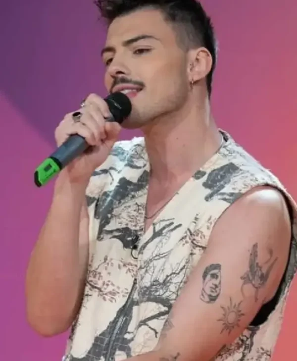 Praca Da Alegria Rafael Bailao Vest