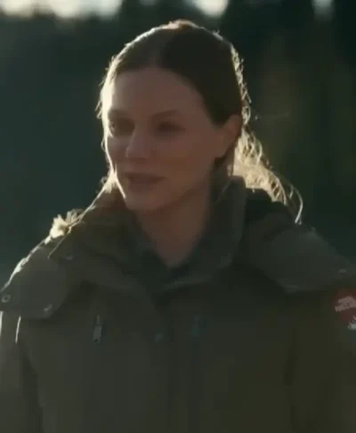 Tracy Spiridakos Anna Pigeon S01 Green Puffer Jacket