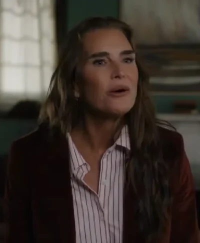 You’re Killing Me S01 Brooke Shields Maroon Blazer