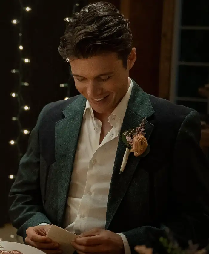 Nick Robinson Voicemails for Isabelle Blazer