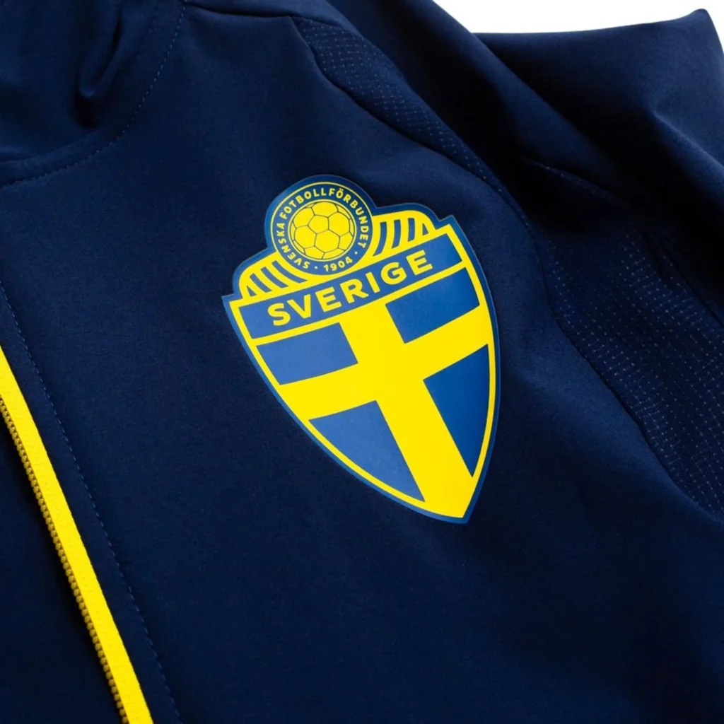 order now 2026 Sweden Windbreaker Tiro 26 Travel World Cup