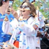 order now Mariska Hargitay Knicks Parade 2026 White Jacket