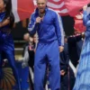 FIFA World Cup Final Halftime Show Robbie Williams Tracksuit
