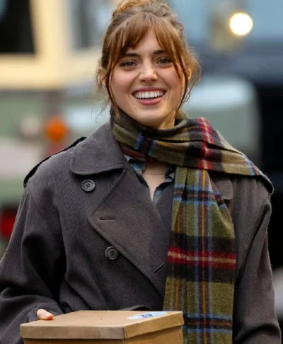 Rivals S02 Bella Maclean Grey Coat