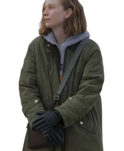 Ava Daniels Hacks S05 Green Coat