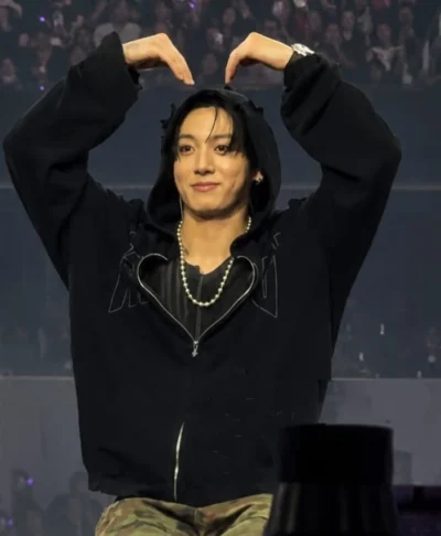 Jungkook BTS World Tour ARIRANG Arlington Black Hoodie