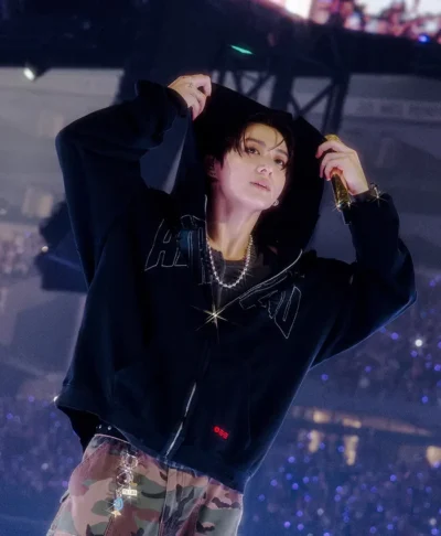 Jungkook BTS World Tour ARIRANG Arlington Black Hoodie