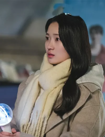 Kim Hye-yoon Lovely Runner Grey Coat