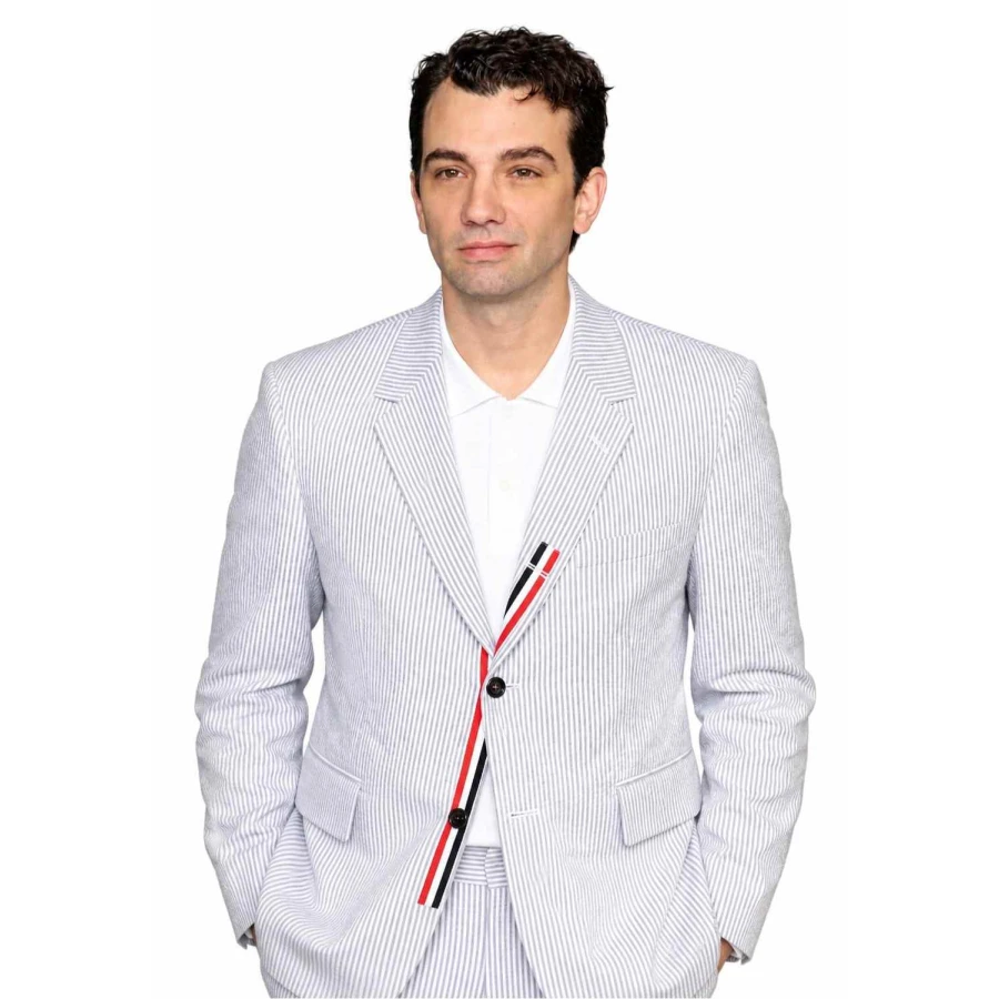 Tiny-Fugitives-2026-Jay-Baruchel-White-Striped-Blazer.webp