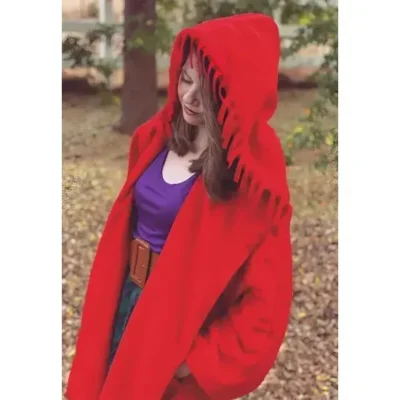 Allison Hocus Pocus Red Coat