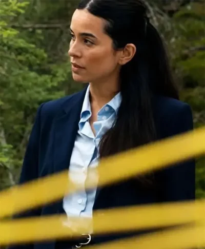 Anna Pigeon S01 Melanie Scrofano Blue Blazer