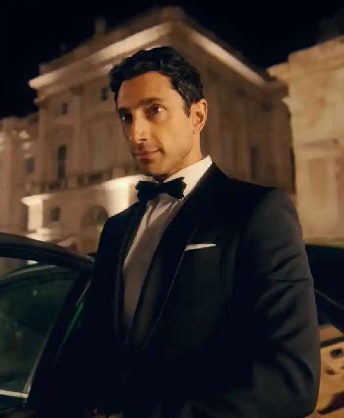 Bait S01 Riz Ahmed Black Blazer