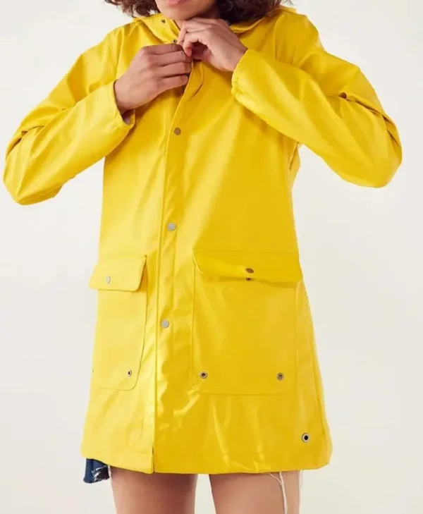 Jane Levy Zoey’s Extraordinary Playlist Yellow Coat