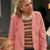 Leanne S02 Kristen Johnston Pink Blazer