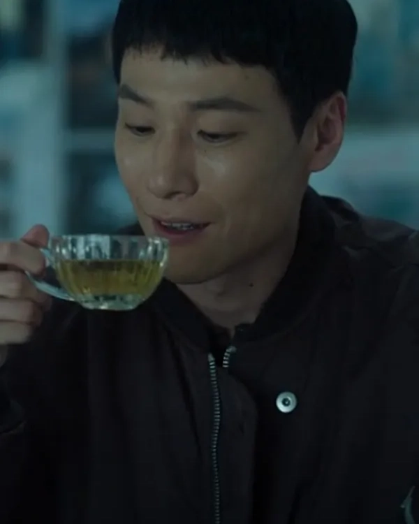 Um Tae-Seong The Trunk Bomber Jacket
