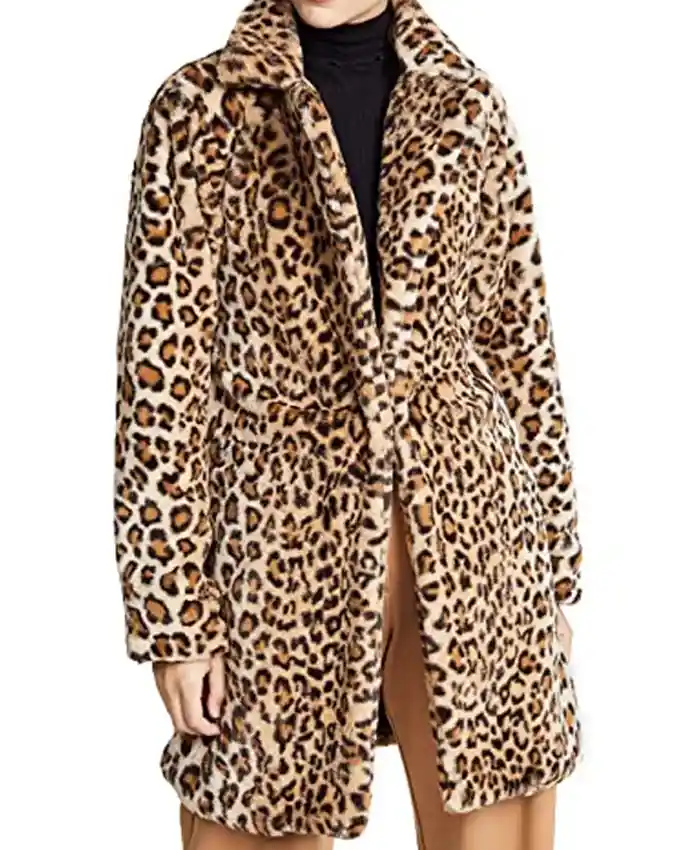 Zoey Johnson Grown-Ish S04 Leopard Coat