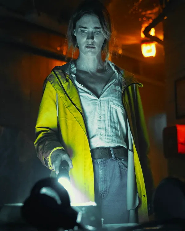 Below 2026 Mackenzie Davis Coat