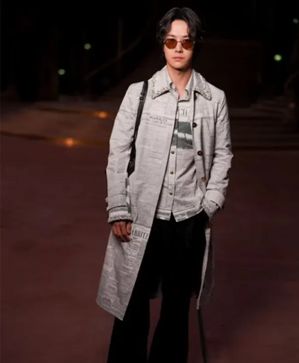 Chanel Show Paris Fashion Week Wang Yibo Newspaper Coat