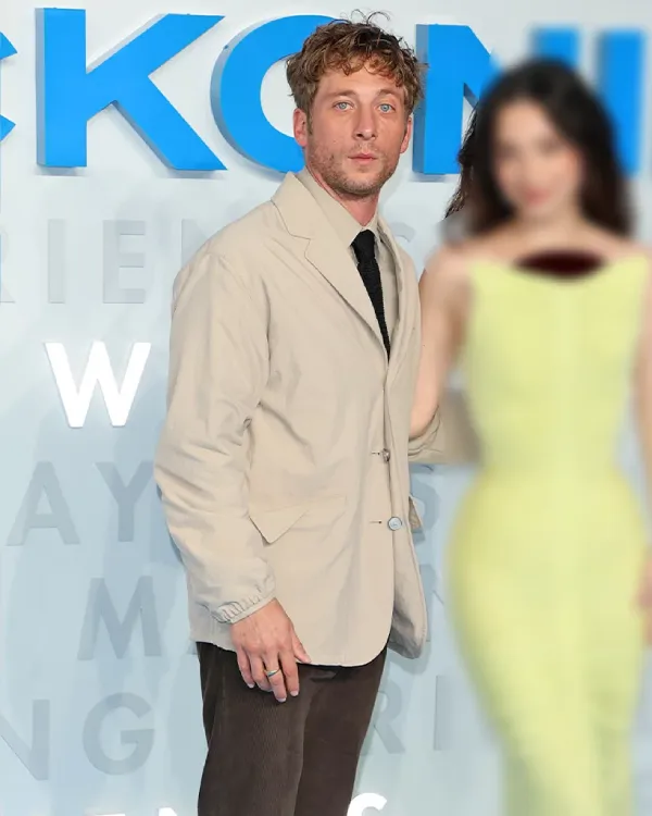 London Event Jeremy Allen Beige Blazer